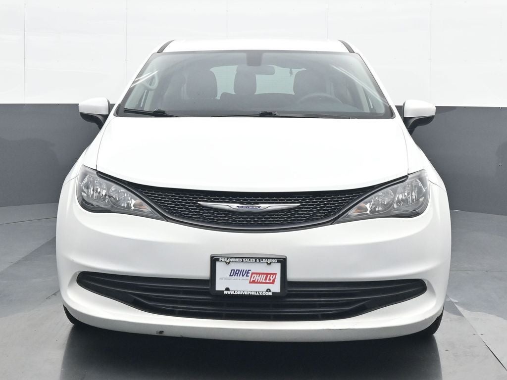 2020 Chrysler Voyager L