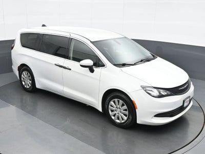 2020 Chrysler Voyager L