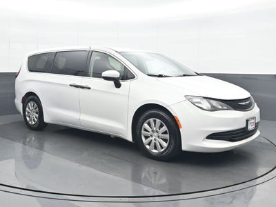 2020 Chrysler Voyager L