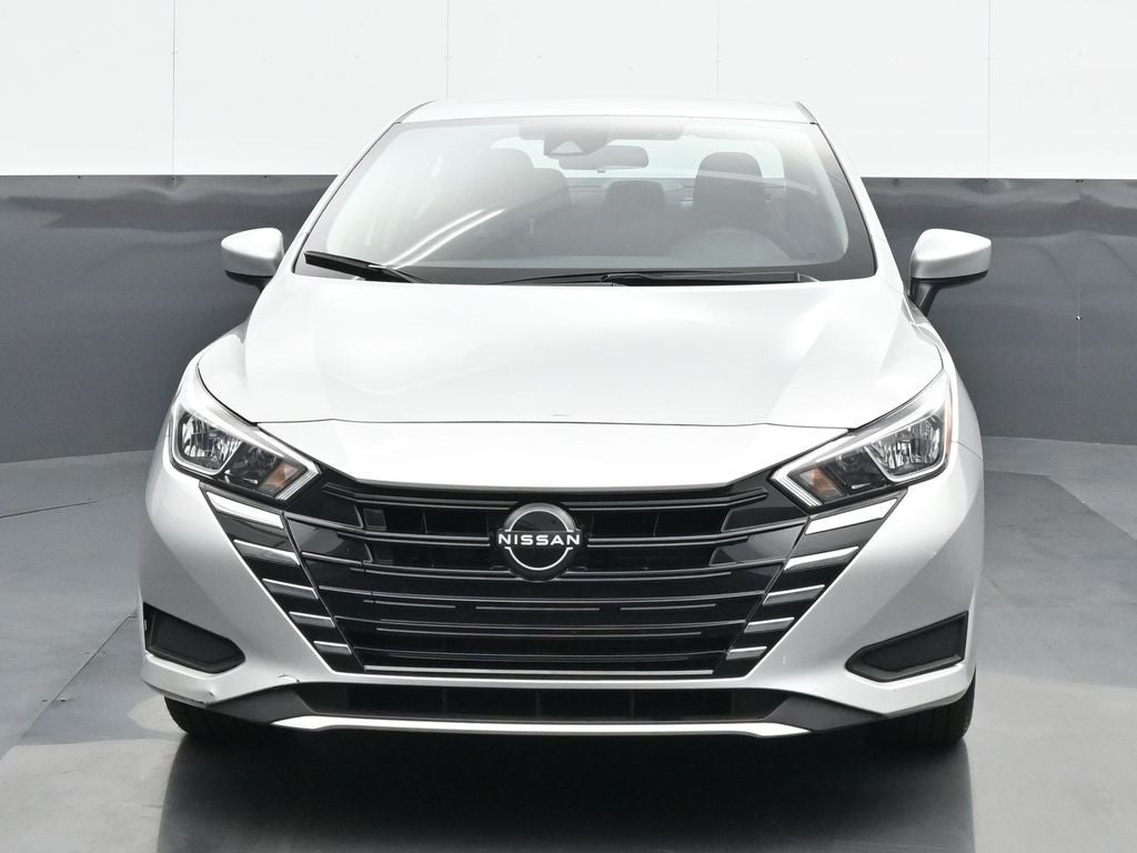 2023 Nissan Versa 1.6 SV