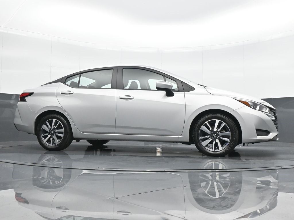 2023 Nissan Versa 1.6 SV