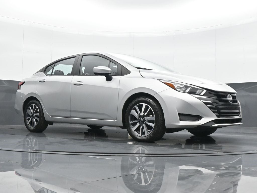 2023 Nissan Versa 1.6 SV