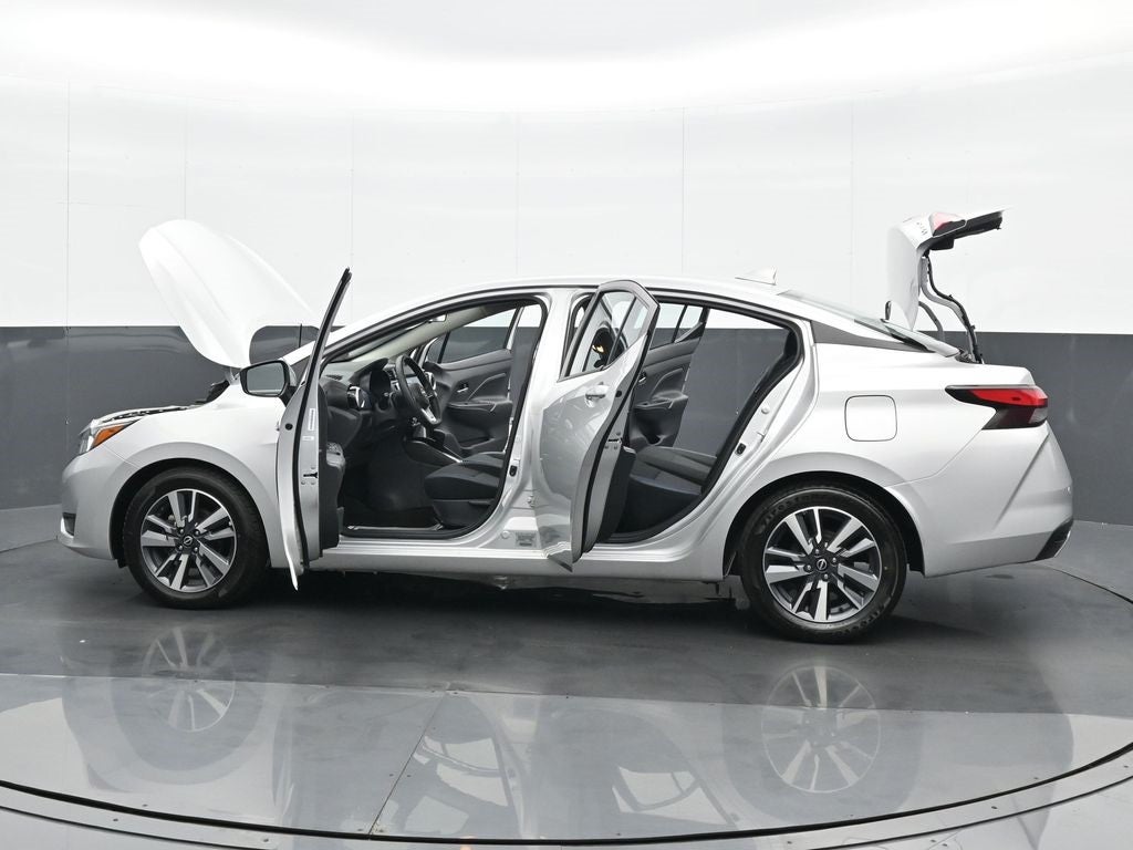 2023 Nissan Versa 1.6 SV