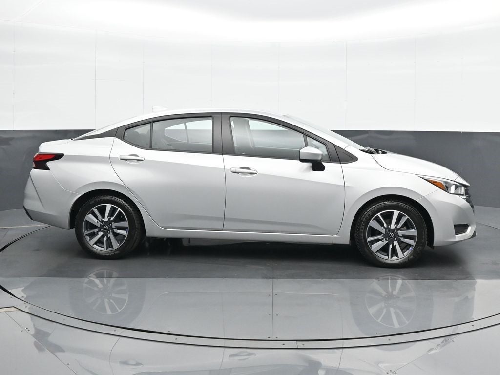 2023 Nissan Versa 1.6 SV