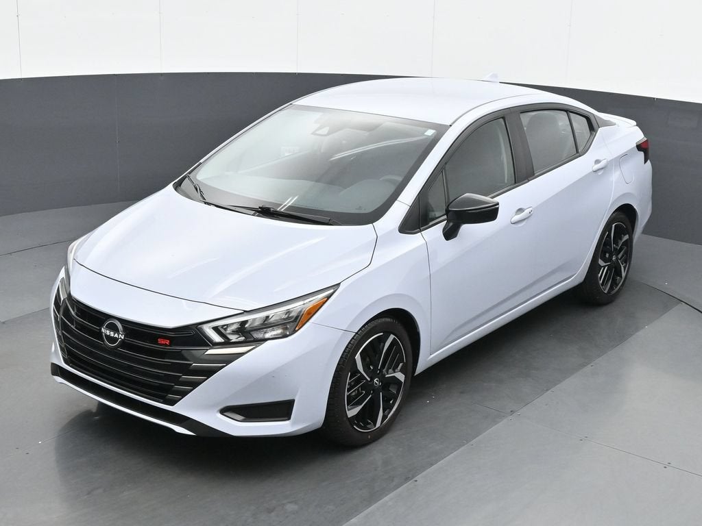 2024 Nissan Versa 1.6 SR