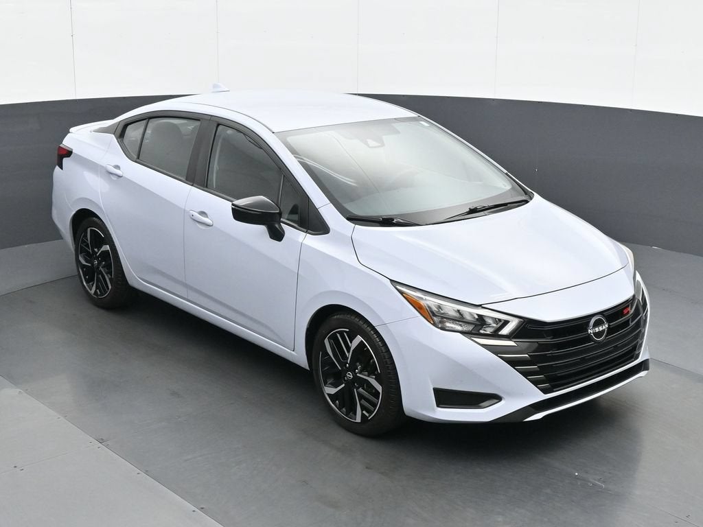 2024 Nissan Versa 1.6 SR