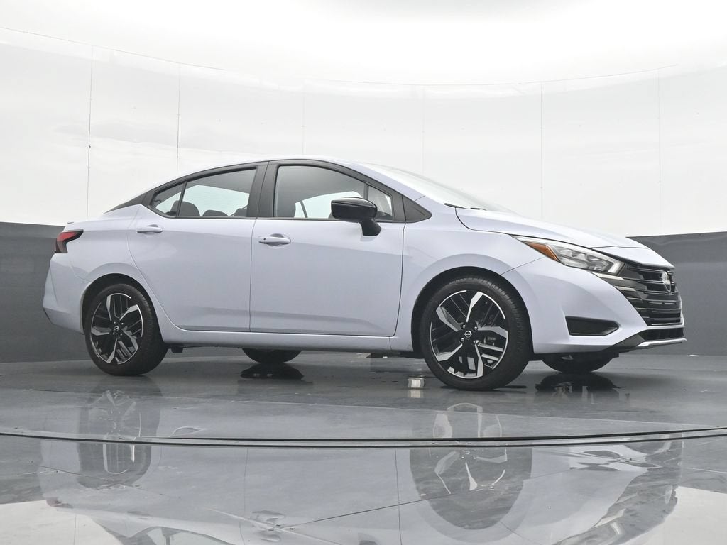 2024 Nissan Versa 1.6 SR