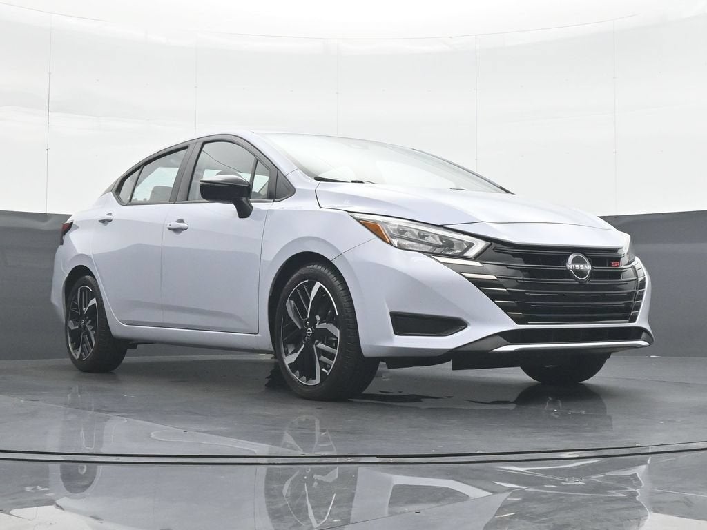 2024 Nissan Versa 1.6 SR