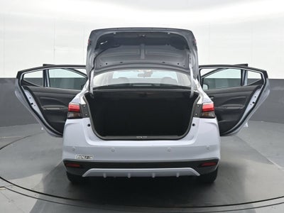 2024 Nissan Versa 1.6 SR
