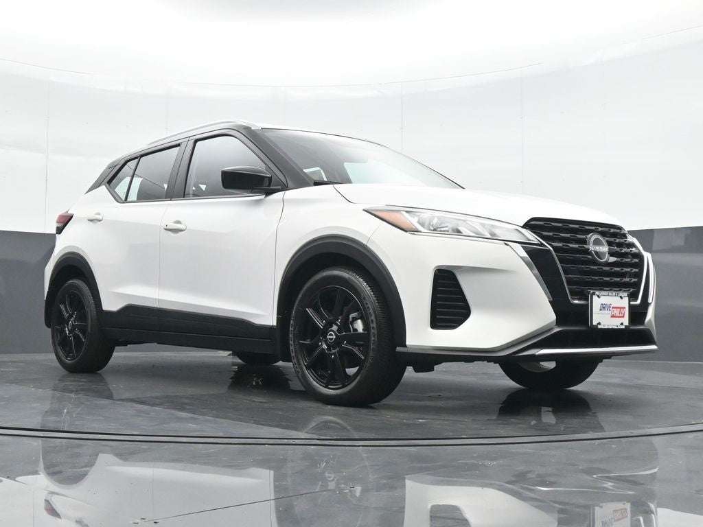 2023 Nissan Kicks SV