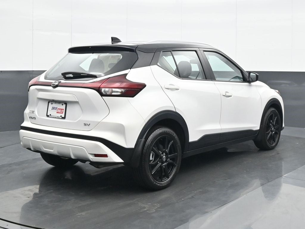 2023 Nissan Kicks SV