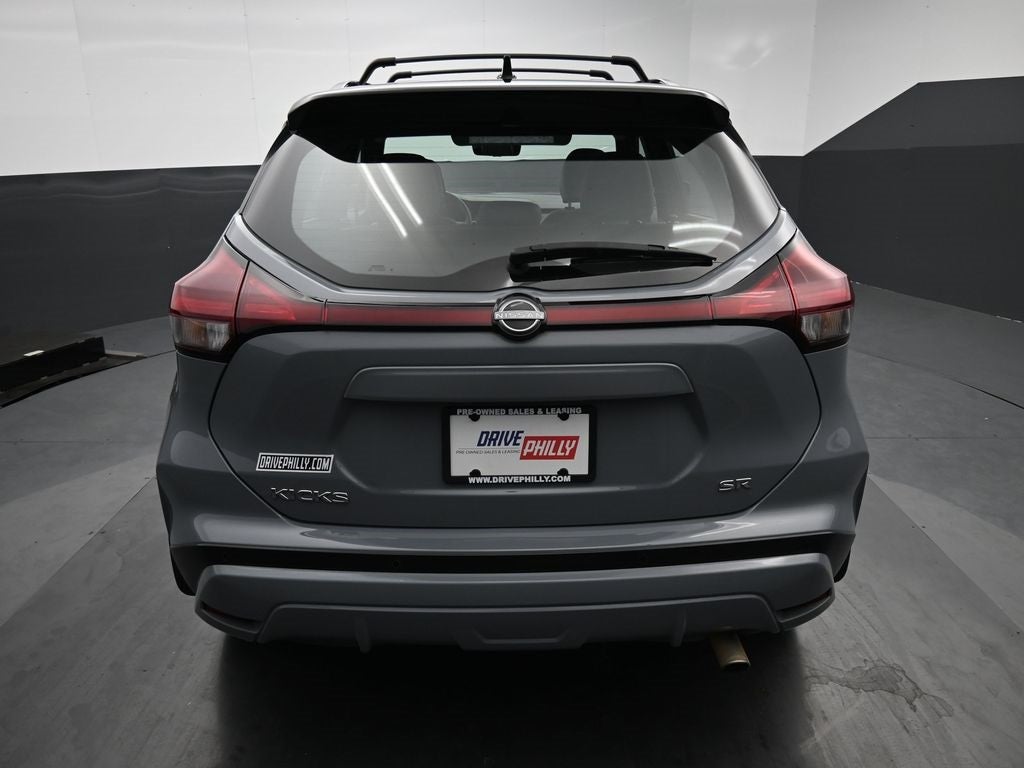 2024 Nissan Kicks SR
