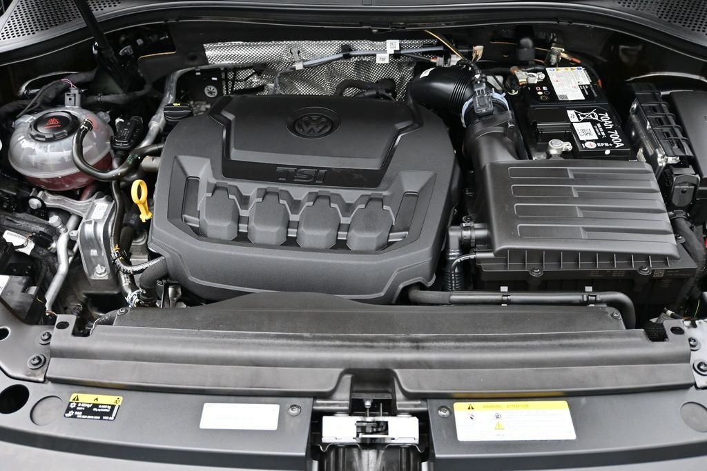 2024 Volkswagen Tiguan 2.0T SE R-Line Black