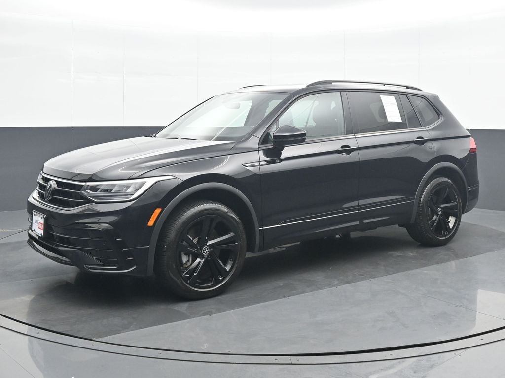 2024 Volkswagen Tiguan 2.0T SE R-Line Black