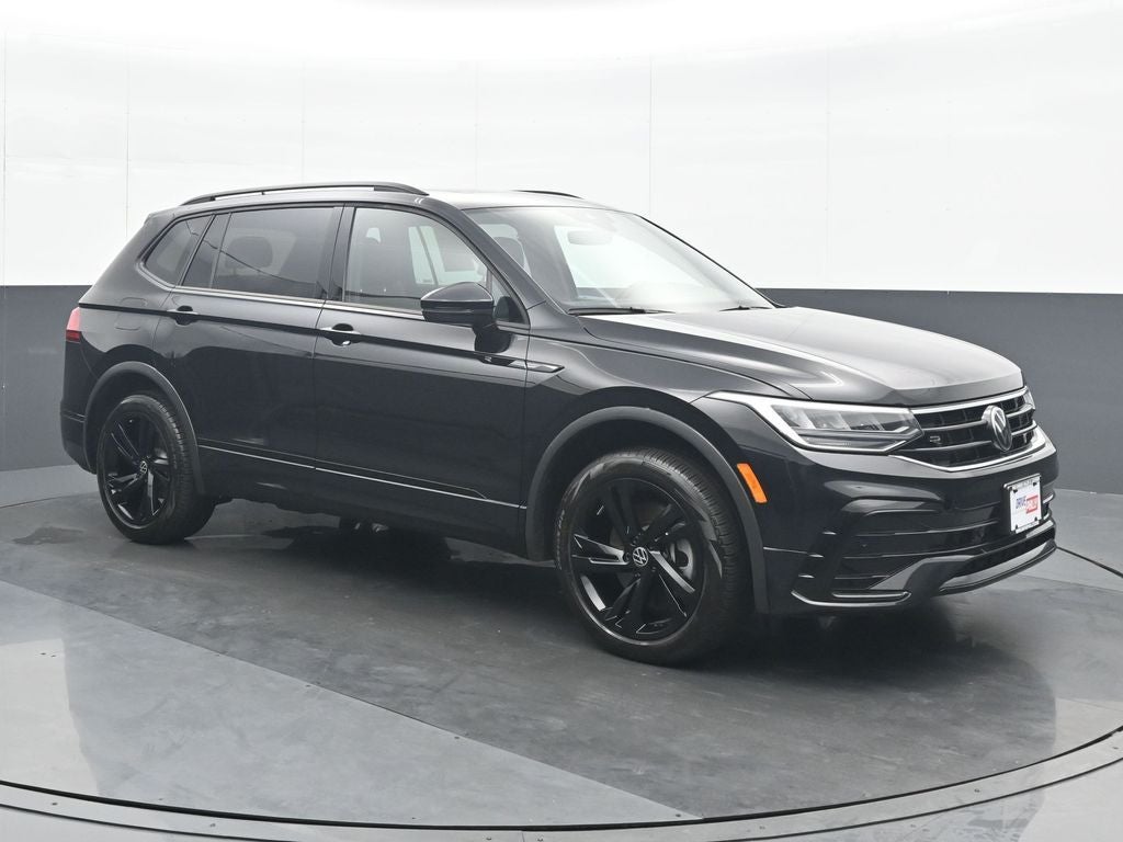 2024 Volkswagen Tiguan 2.0T SE R-Line Black
