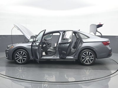 2025 Volkswagen Jetta 1.5T SE