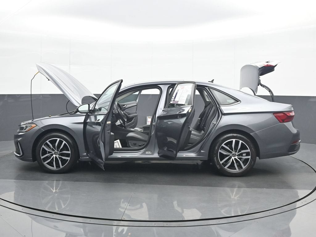 2025 Volkswagen Jetta 1.5T SE