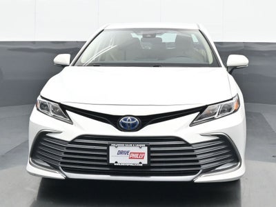 2022 Toyota Camry Hybrid LE