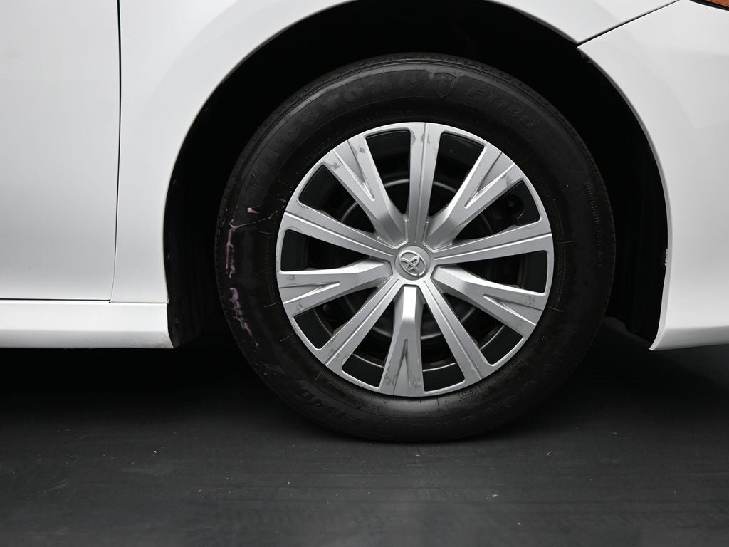 2022 Toyota Camry Hybrid LE