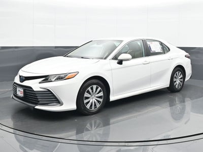 2022 Toyota Camry Hybrid LE