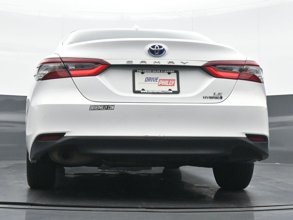 2022 Toyota Camry Hybrid LE