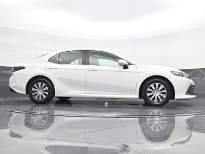 2022 Toyota Camry Hybrid LE