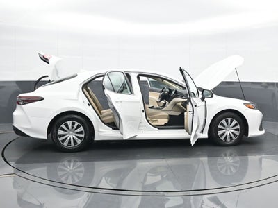 2022 Toyota Camry Hybrid LE