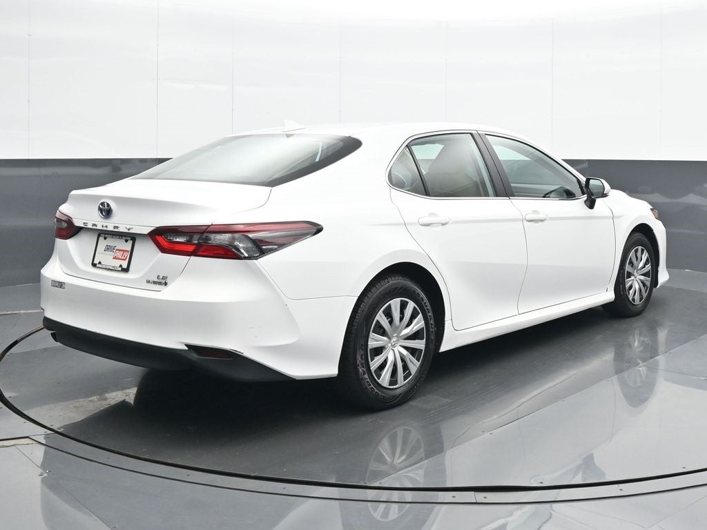 2022 Toyota Camry Hybrid LE