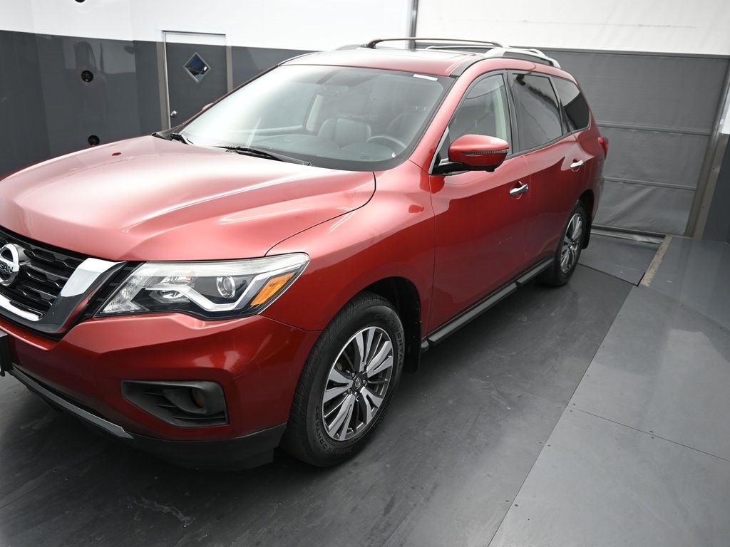 2017 Nissan Pathfinder SL