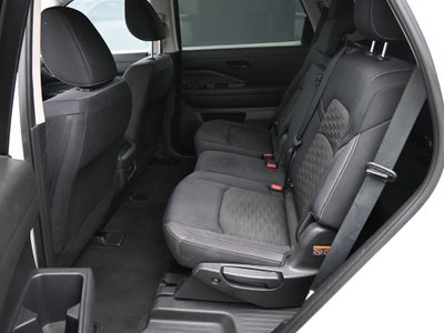 2024 Nissan Pathfinder S