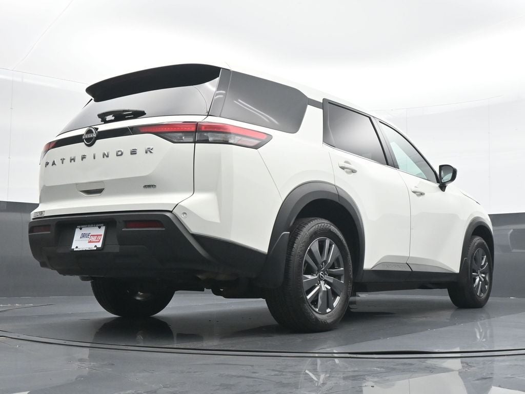 2024 Nissan Pathfinder S