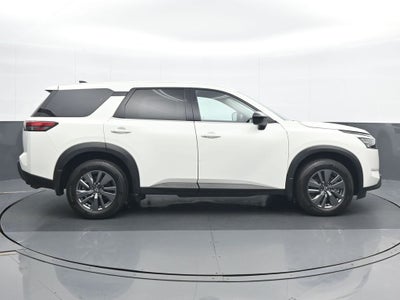 2024 Nissan Pathfinder S