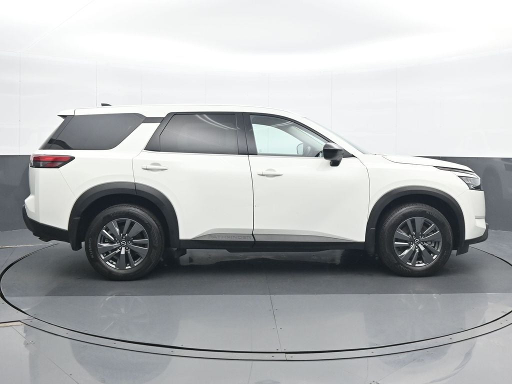 2024 Nissan Pathfinder S