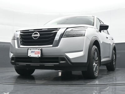 2024 Nissan Pathfinder S