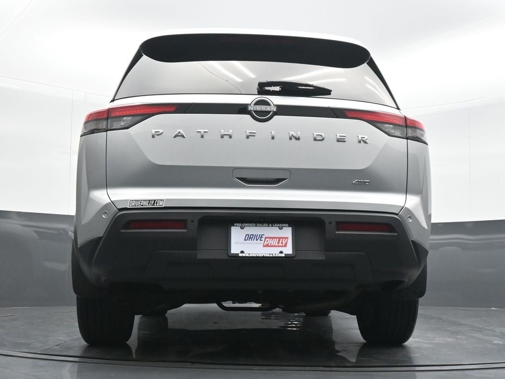 2024 Nissan Pathfinder S