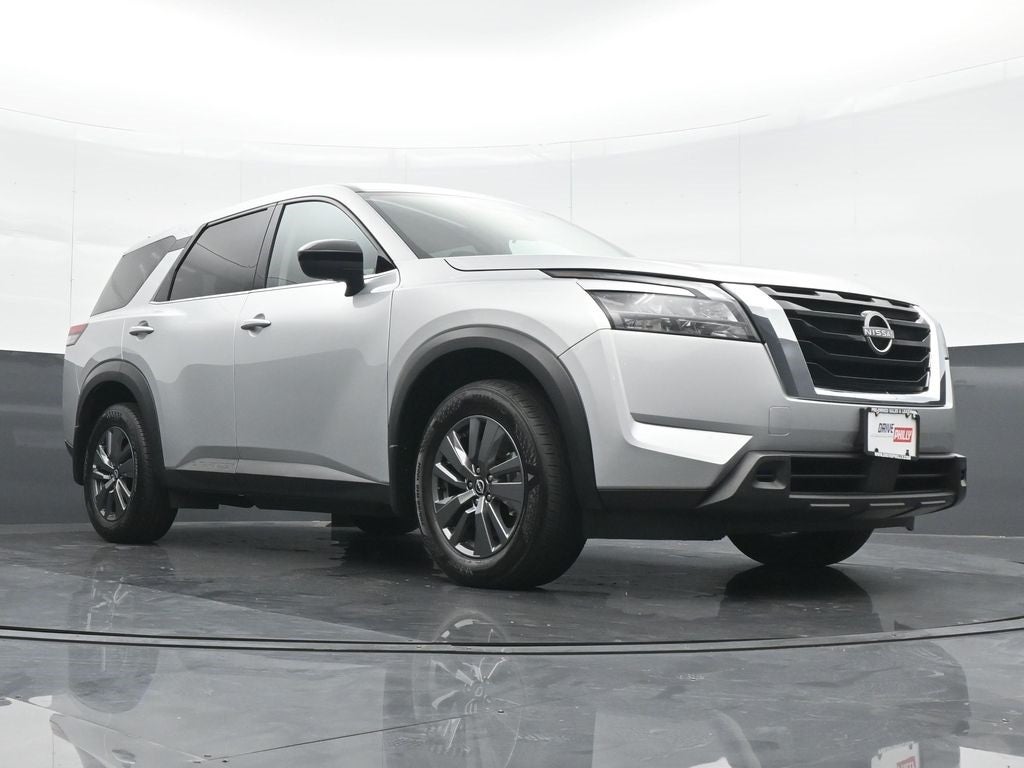 2024 Nissan Pathfinder S