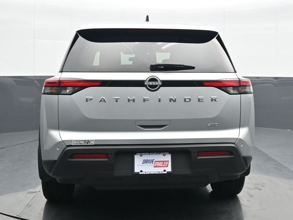 2024 Nissan Pathfinder S