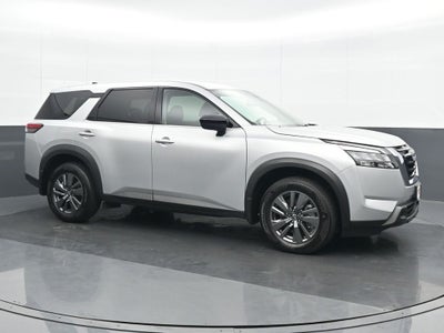 2024 Nissan Pathfinder S