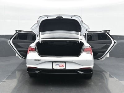2022 Hyundai Elantra Limited