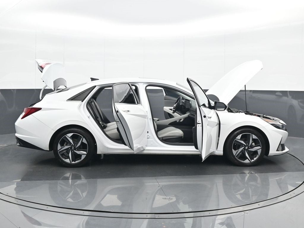 2022 Hyundai Elantra Limited