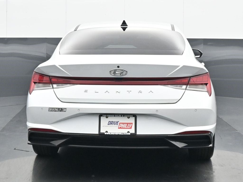 2022 Hyundai Elantra Limited