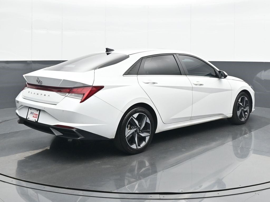 2022 Hyundai Elantra Limited