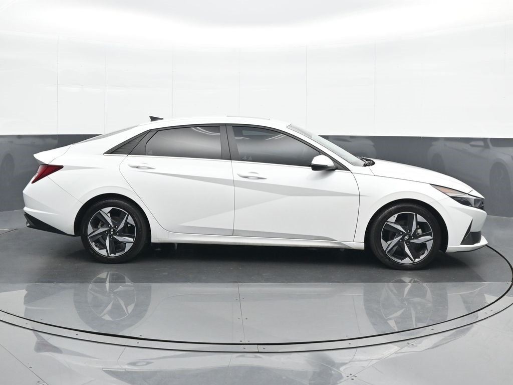 2022 Hyundai Elantra Limited