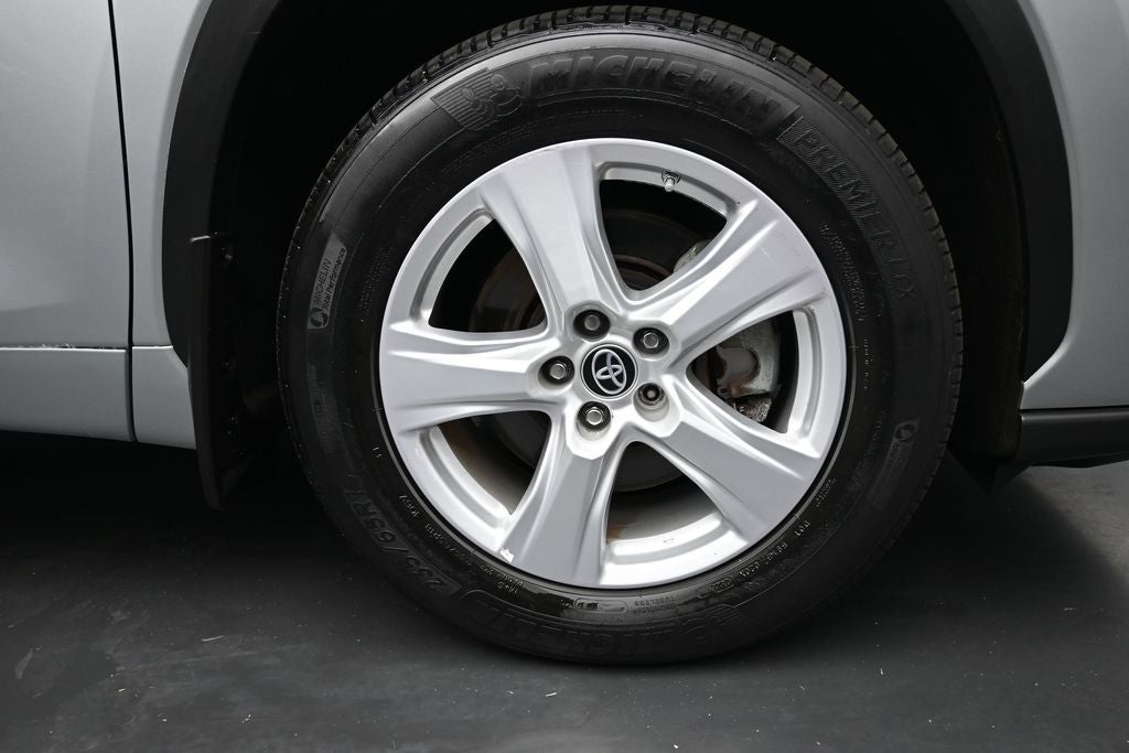 2022 Toyota Highlander L
