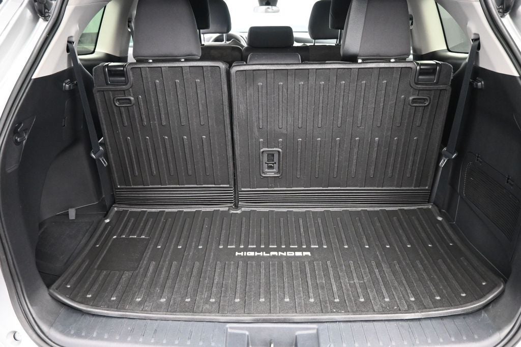 2022 Toyota Highlander L