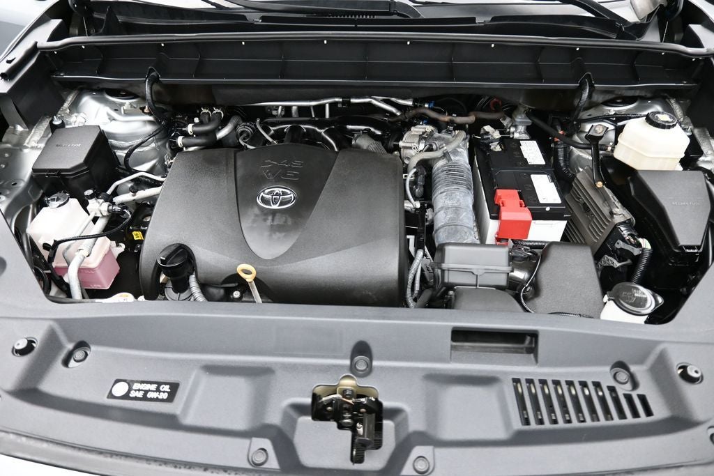 2022 Toyota Highlander L