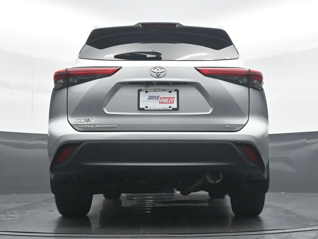 2022 Toyota Highlander L