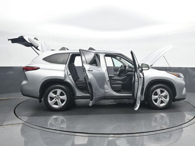 2022 Toyota Highlander L