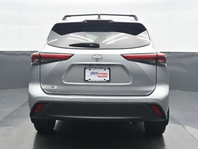 2022 Toyota Highlander L