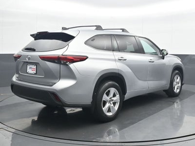 2022 Toyota Highlander L